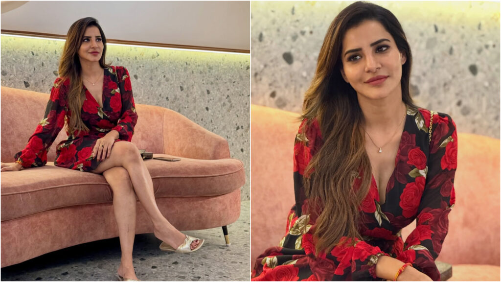 Actress Ashu Reddy Looks Bold And Beautiful Photos