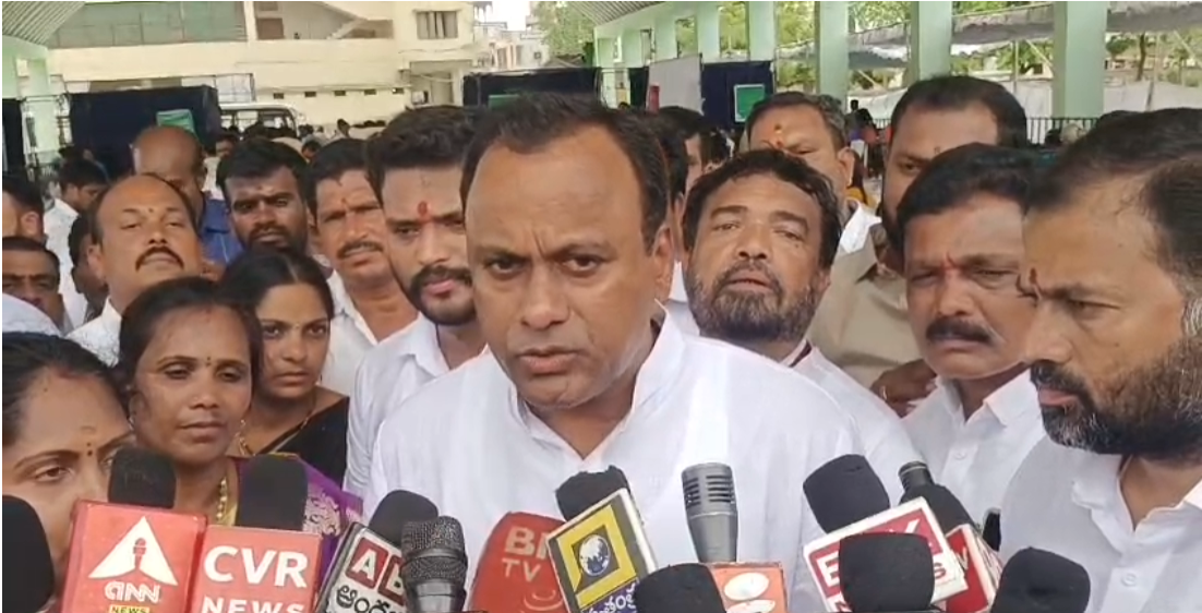 కార్యకర్తల కోసమే ప్రభుత్వ నిర్ణయాలను తప్పు బట్టాను : కోమటిరెడ్డి రాజగోపాల్ రెడ్డి