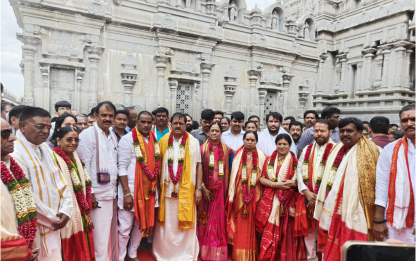 యాదగిరి గుట్ట పాలక మండలి ప్రమాణ స్వీకారం