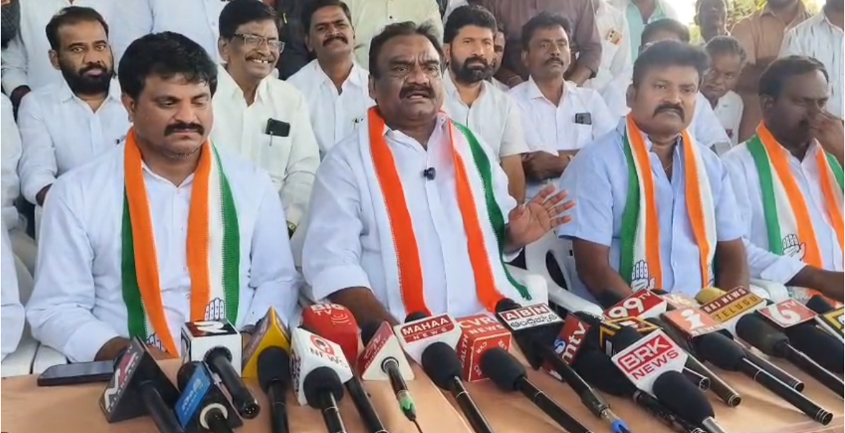 కోమటిరెడ్డి బ్రదర్స్ పై ఎమ్మెల్యే మందుల సామేల్ ఫైర్