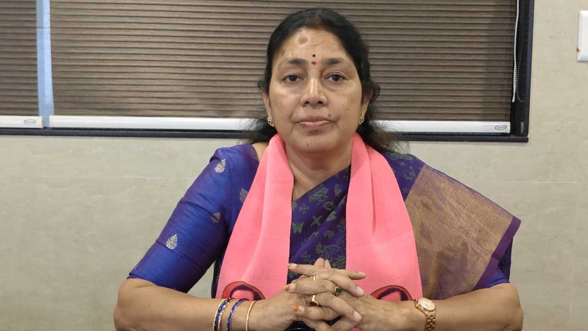 యాదగిరిగుట్ట ట్రస్ట్ బోర్డులో స్థానికులు ఎక్కడా ? గొంగిడి సునీత