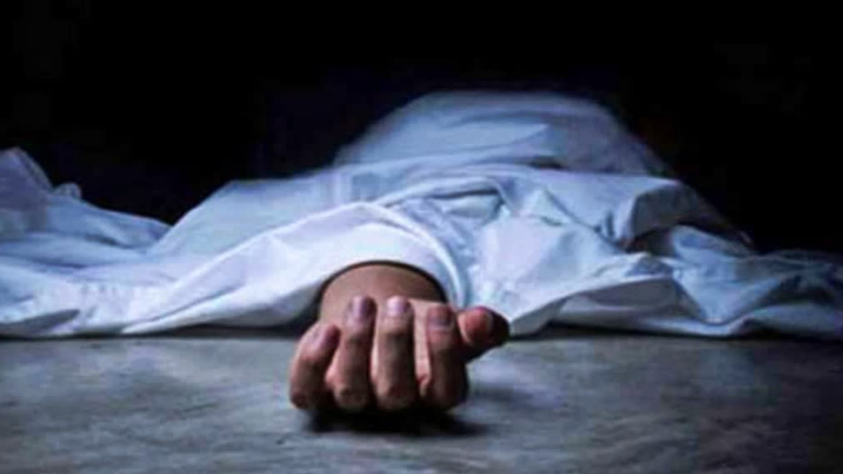 శ్రీశైలంలోని సత్రంలో ఐదుగురు ఆత్మహత్య